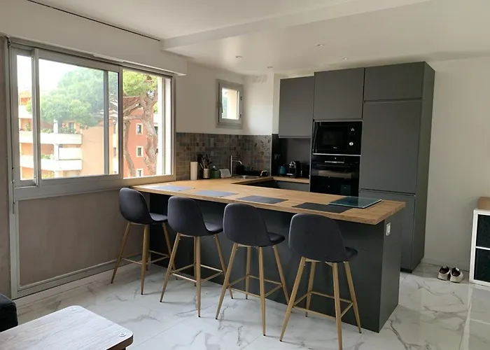 Beau T2 A Avec Parking - Fr-1-335-206 Єр